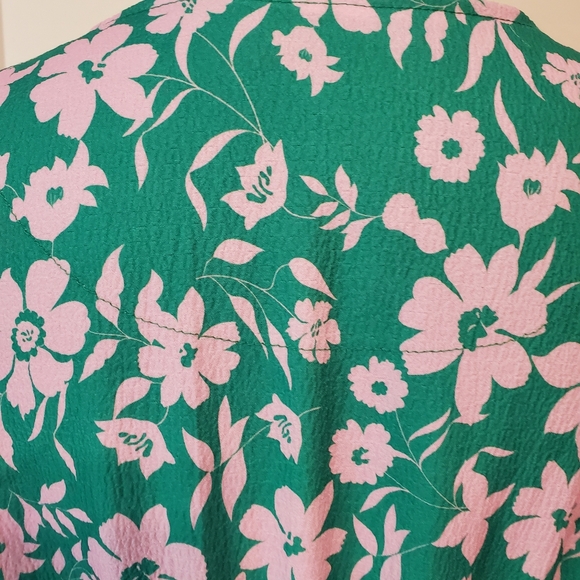 Gorgeous Floral Midi Dress-NWT - Picture 10 of 15